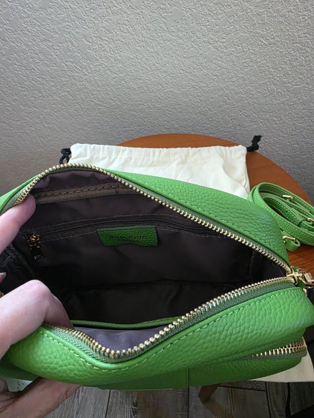 Pom Pom London Original Plus Bag NWT Green Leather Crossbody + 3 Straps & Keyrin - Picture 10 of 13